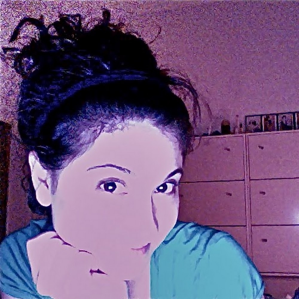 Meet your Posher, Joelle